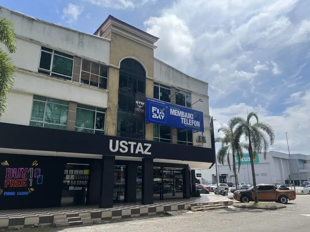 tukar skrin telefon area Eco Majestic