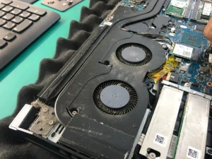 Laptop Kipas Bising