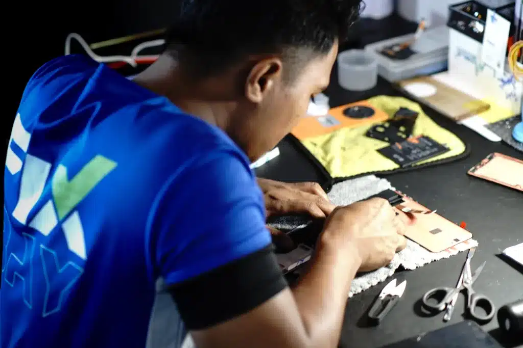 baiki telefon pulau pinang